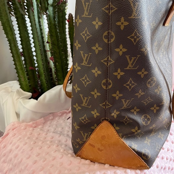 Authentic Louis Vuitton Big Tote Bag - Picture 3 of 16